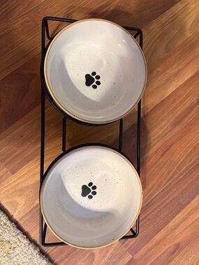 Ceramic White Paw Print Elevated Double Cat Bowl Set